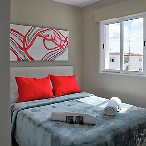 Apartamento De Dos Dormitorios En La Macarena Sevilla