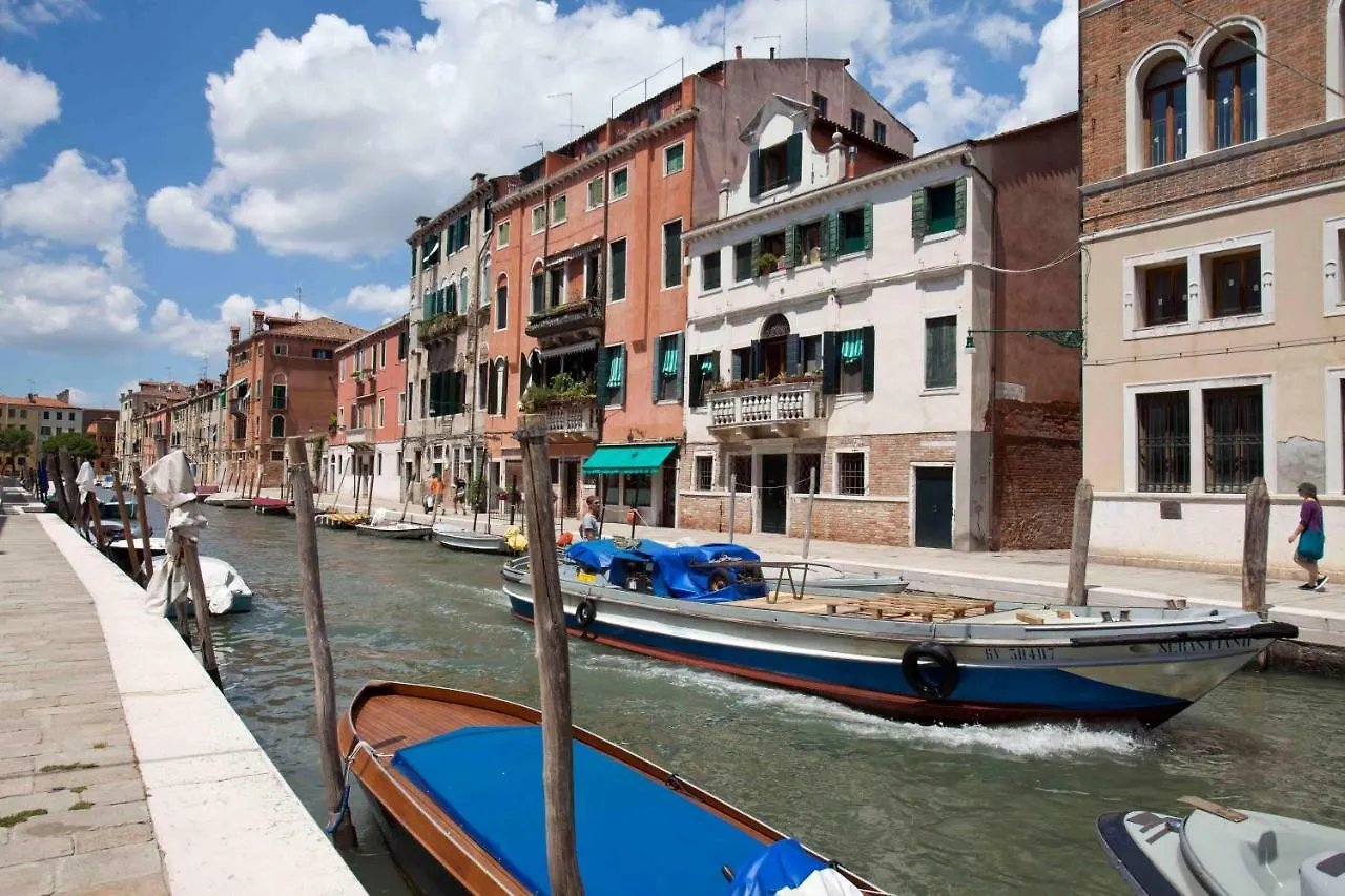 Di.Gianfranco Piano Nobile Apartment Venice Italy